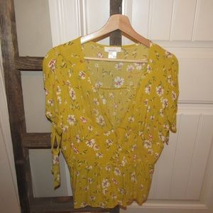 Yellow flower shirt